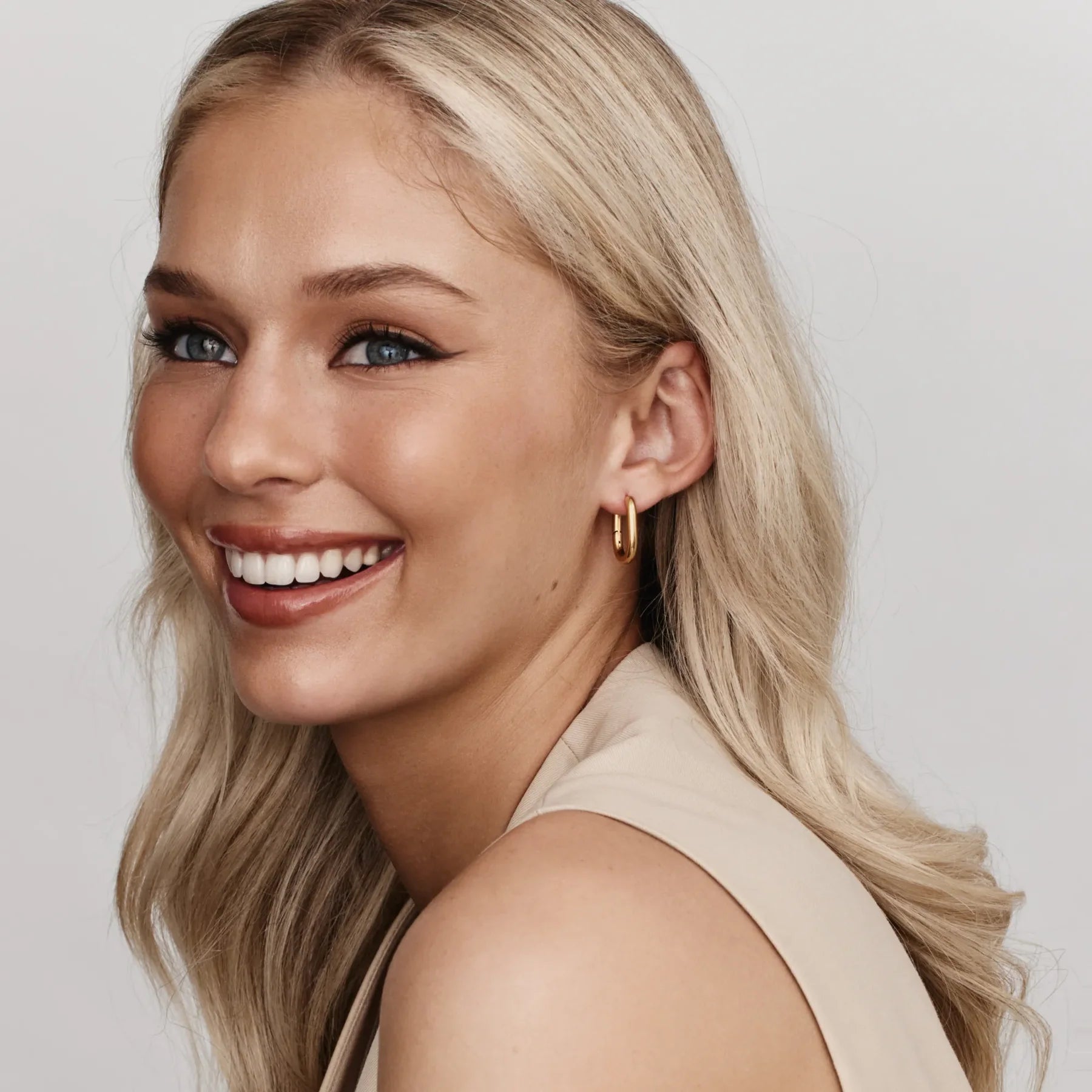 Essential Hoop Earrings