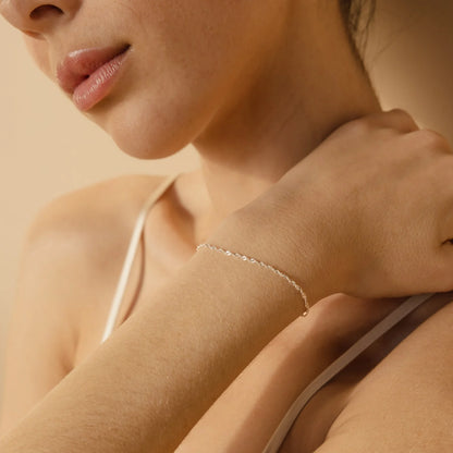 Minimalist Twist Bracelet