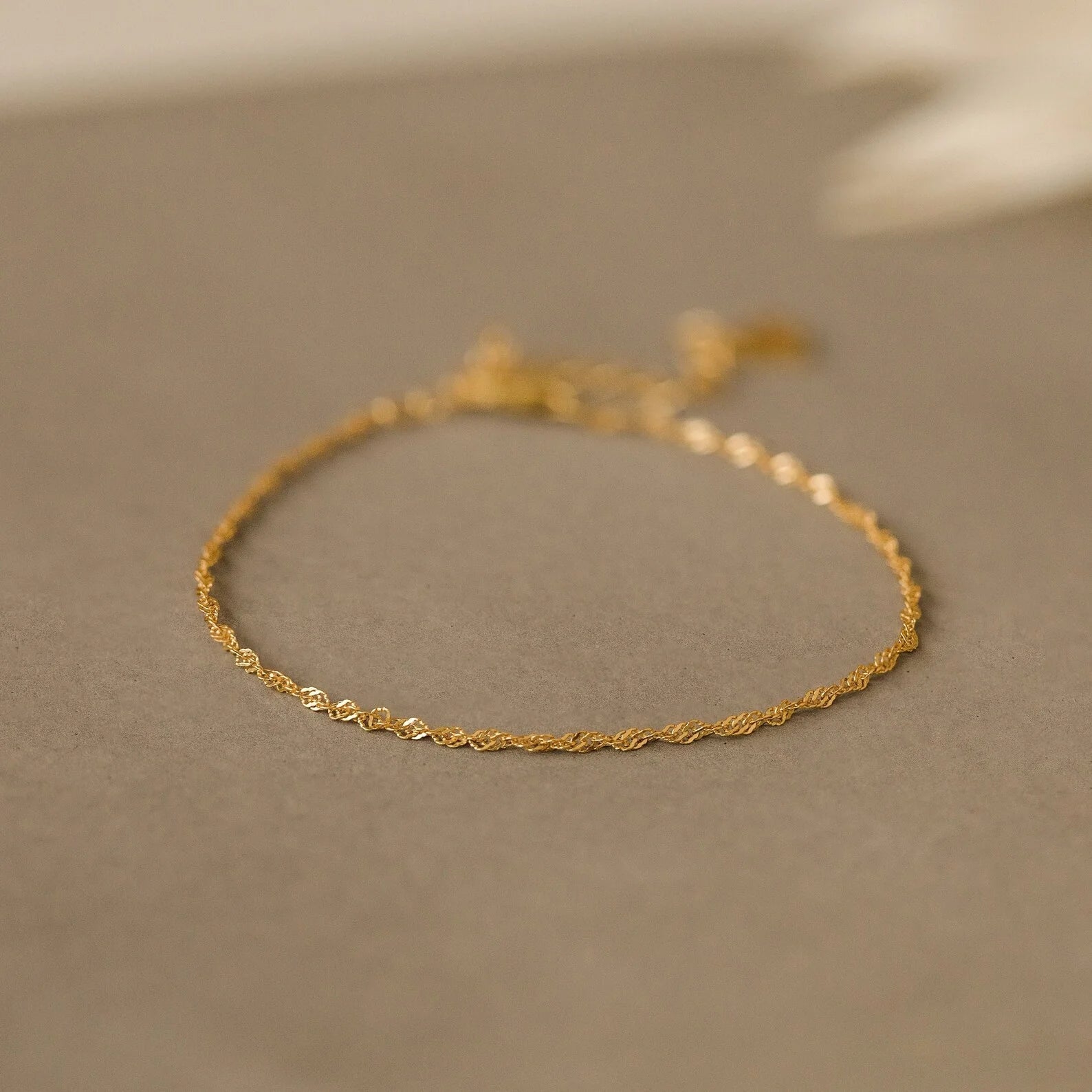 Minimalist Twist Bracelet